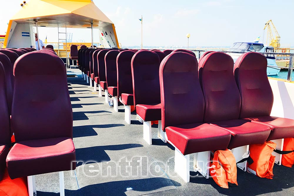 Enlarge photo of the upper deck of the speed boat Legenda-2 Upper deck of speedboat Legenda-2
